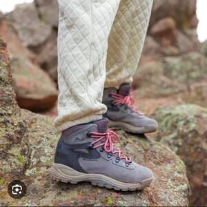 NIB Columbia Newton Ridge Plus Waterproof Amped Hiking Boot Shoe 7